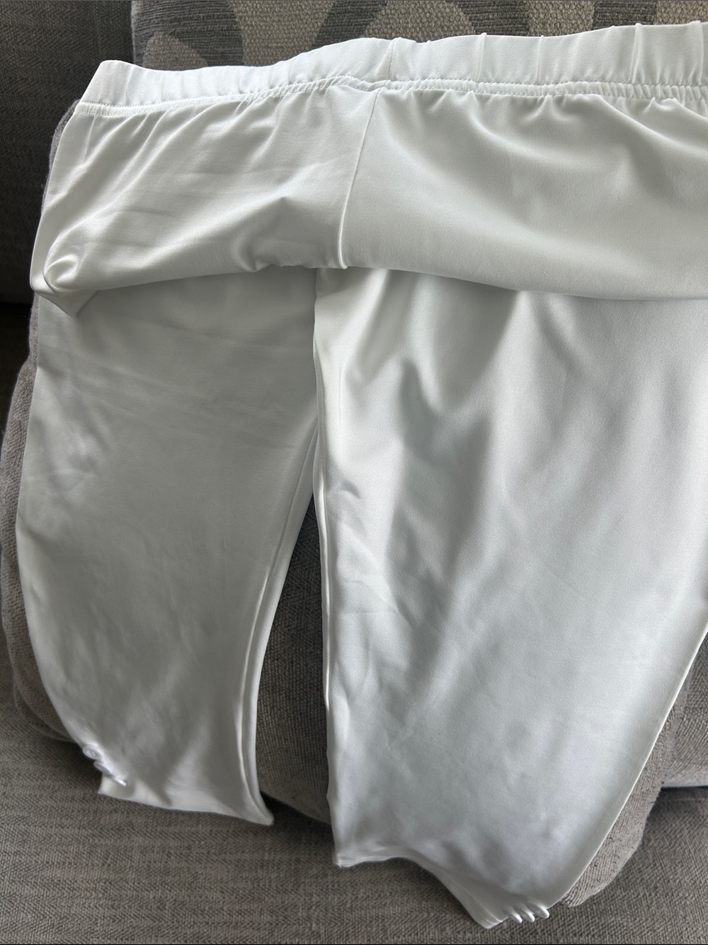 White Button Hem Stretch Leggings